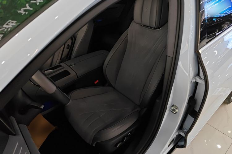 Used VOYAH PASSION 2023 Four-Wheel Drive Flagship Edition Left Front Seat