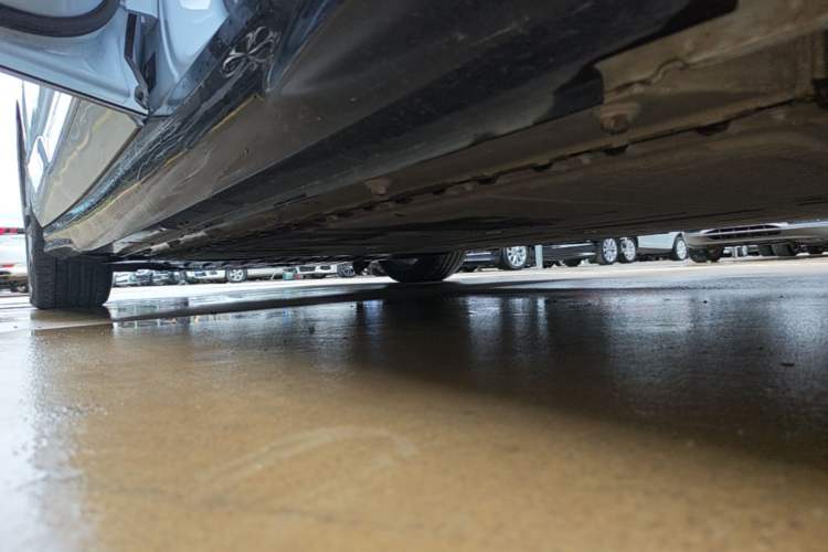 Used VOYAH PASSION 2023 Four-Wheel Drive Flagship Edition Left Side Sill