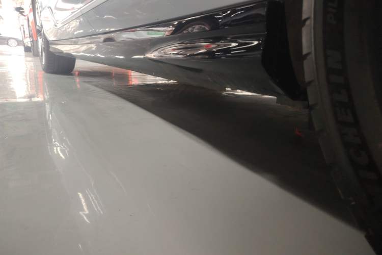 Used VOYAH PASSION 2023 Four-Wheel Drive Flagship Edition Left Side Sill