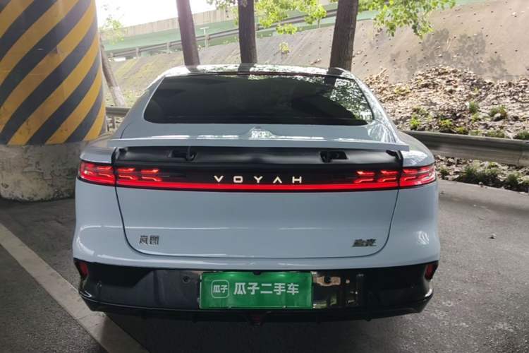 Used VOYAH PASSION 2023 Four-Wheel Drive Standard Edition Rear