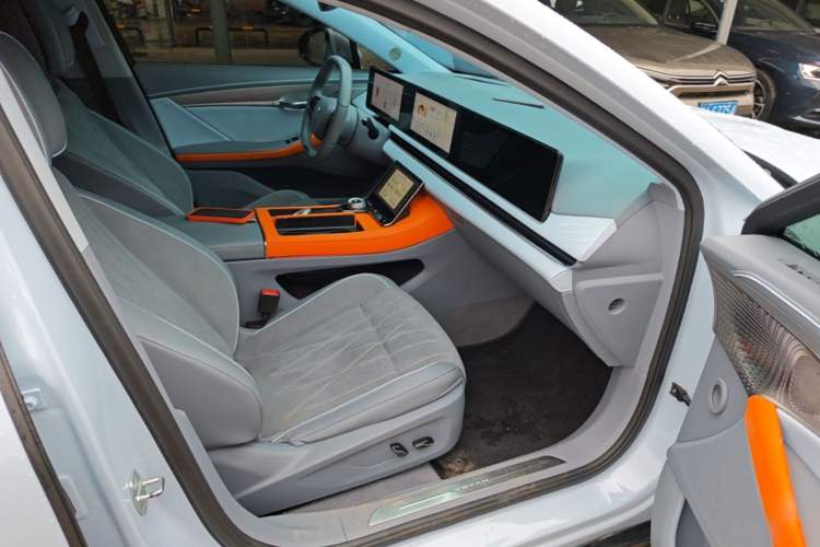 Used VOYAH PASSION 2023 Four-Wheel Drive Flagship Edition Right Front Seat