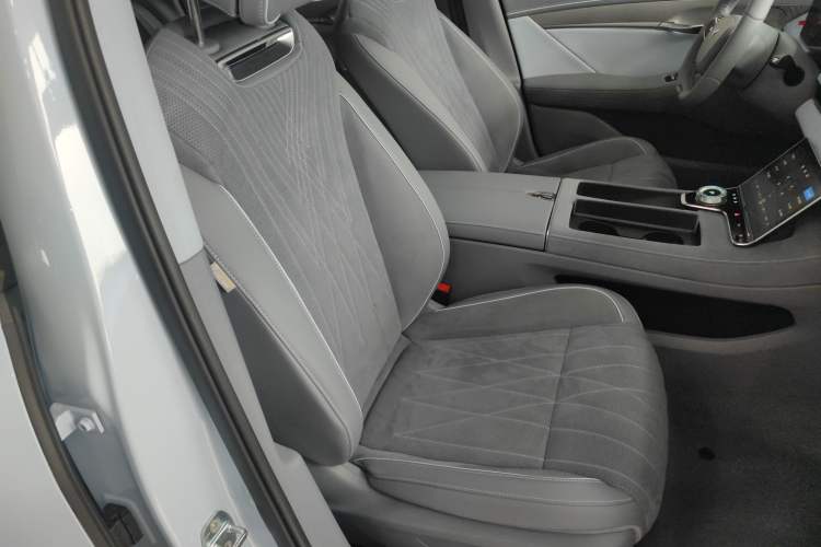 Used VOYAH PASSION 2023 Four-Wheel Drive Flagship Edition Right Front Seat
