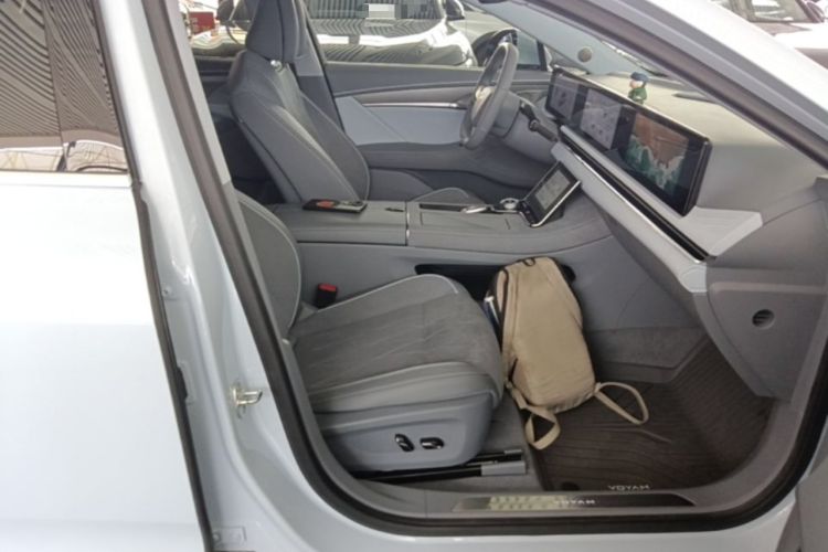 Used VOYAH PASSION 2023 Four-Wheel Drive Flagship Edition Right Front Seat