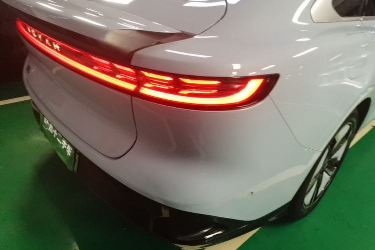 Used VOYAH PASSION 2023 Four-Wheel Drive Flagship Edition Right Rear Taillight