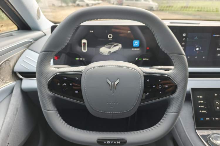 Used VOYAH PASSION 2023 Four-Wheel Drive Standard Edition Steering Wheel