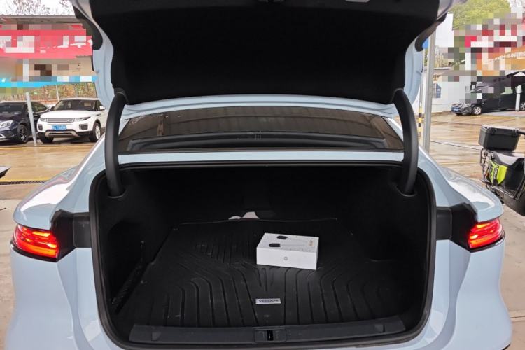 Used VOYAH PASSION 2023 Four-Wheel Drive Flagship Edition Trunk