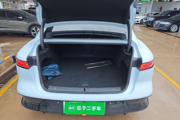 Used VOYAH PASSION 2023 Four-Wheel Drive Flagship Edition Trunk