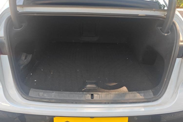 Used VOYAH PASSION 2023 Four-Wheel Drive Flagship Edition Trunk