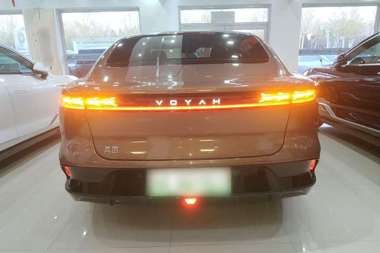 Used VOYAH PASSION 2023 Four-Wheel Drive Long-Range Version Exterior 4