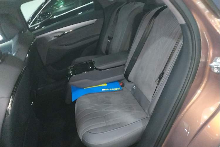 Used VOYAH PASSION 2023 Four-Wheel Drive Long-Range Version Interior 4