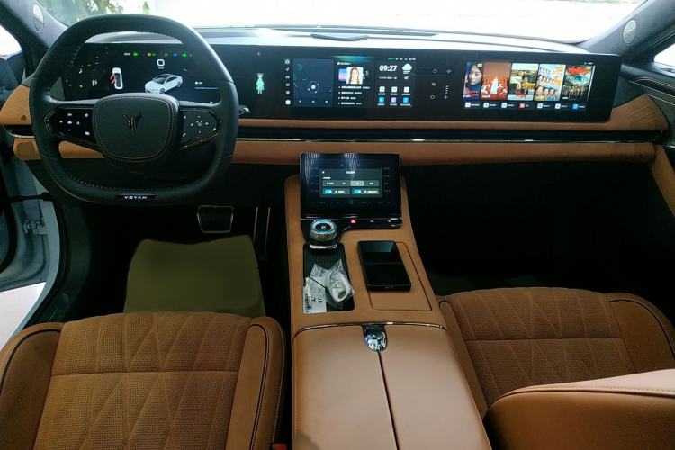 Used VOYAH PASSION 2023 Four-Wheel Drive Long-Range Version Interior 2