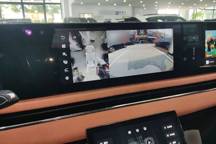 Used VOYAH PASSION 2023 Four-Wheel Drive Long-Range Version Audio And AC Panel