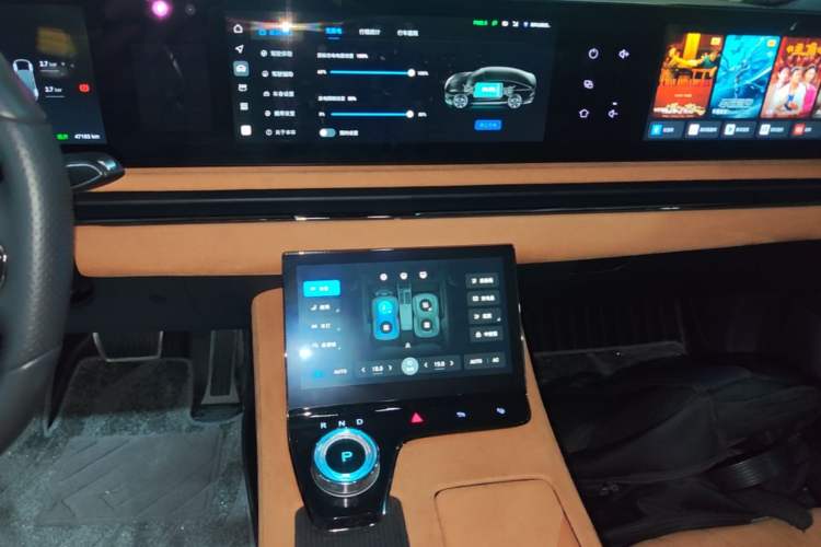 Used VOYAH PASSION 2023 Four-Wheel Drive Standard Edition Audio And AC Panel