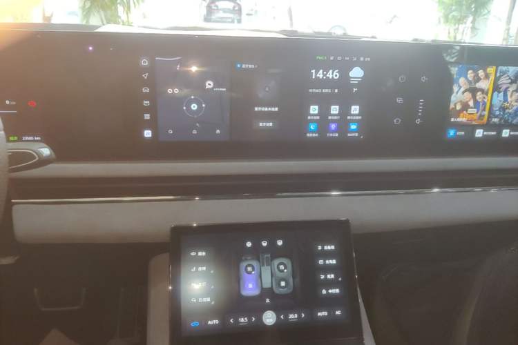 Used VOYAH PASSION 2023 Four-Wheel Drive Flagship Edition Audio And AC Panel