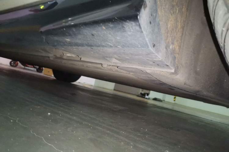 Used VOYAH PASSION 2023 Four-Wheel Drive Flagship Edition Chassis Front Right