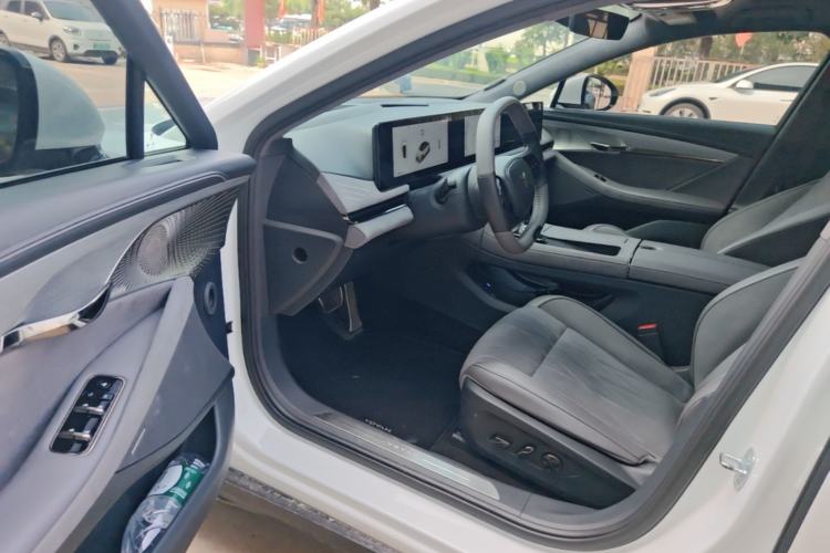 Used VOYAH PASSION 2023 Four-Wheel Drive Long-Range Version Driver Seat