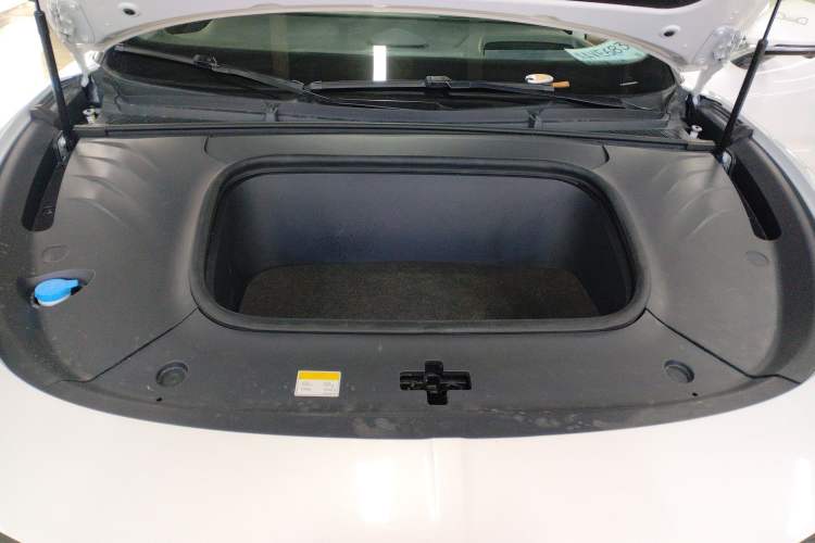 Used VOYAH PASSION 2023 Four-Wheel Drive Flagship Edition Engine Bay