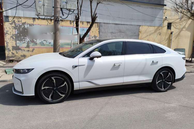 Used VOYAH PASSION 2023 Four-Wheel Drive Flagship Edition Exterior 3