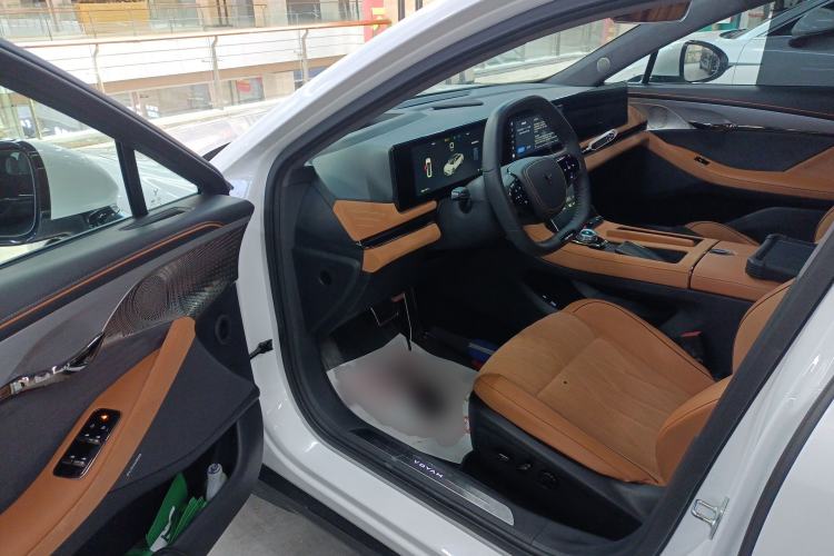 Used VOYAH PASSION 2023 Four-Wheel Drive Long-Range Version Interior 3
