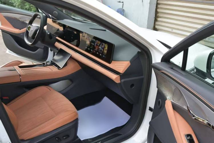 Used VOYAH PASSION 2023 Four-Wheel Drive Flagship Edition Interior 5