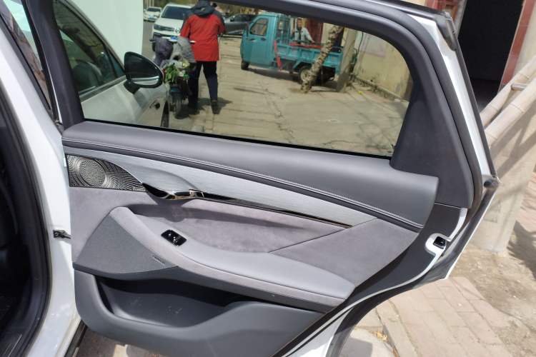 Used VOYAH PASSION 2023 Four-Wheel Drive Flagship Edition Interior 6