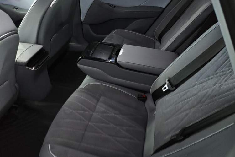 Used VOYAH PASSION 2023 Four-Wheel Drive Standard Edition Left Rear Seat