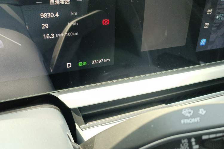Used VOYAH PASSION 2023 Four-Wheel Drive Standard Edition Odometer Close Up