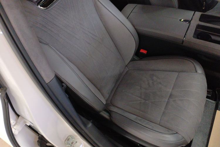 Used VOYAH PASSION 2023 Four-Wheel Drive Flagship Edition Right Front Seat