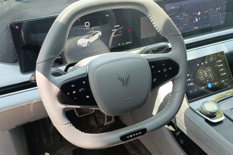 Used VOYAH PASSION 2023 Four-Wheel Drive Standard Edition Steering Wheel