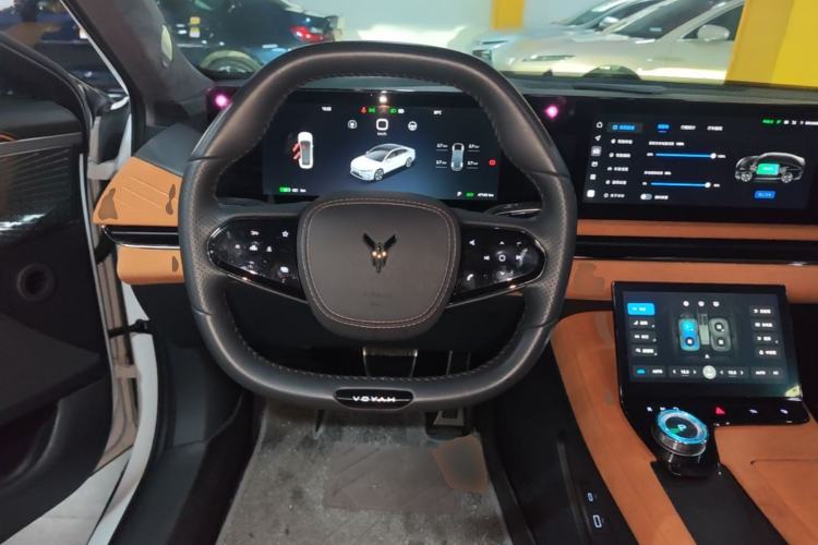 Used VOYAH PASSION 2023 Four-Wheel Drive Standard Edition Steering Wheel