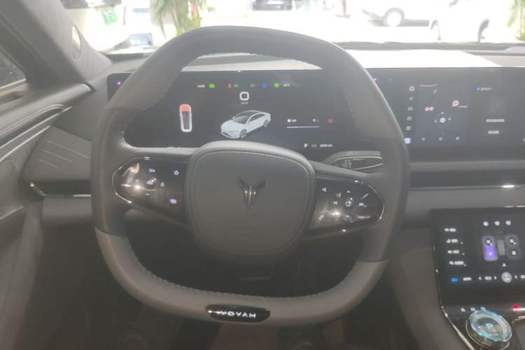 Used VOYAH PASSION 2023 Four-Wheel Drive Flagship Edition Steering Wheel
