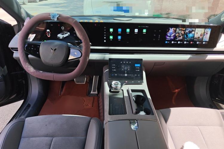 Used VOYAH PASSION 2024 PHEV Four-Wheel Drive Ultra-Long Range Executive Edition Center Console