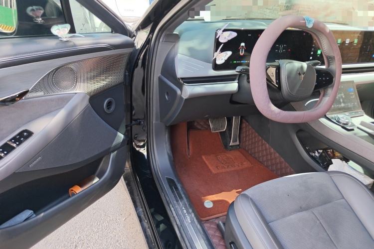 Used VOYAH PASSION 2024 PHEV Four-Wheel Drive Ultra-Long Range Executive Edition Driver Seat