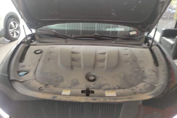 Used VOYAH PASSION 2024 PHEV Four-Wheel Drive Ultra-Long Range Flagship Model Engine Bay