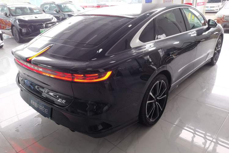 Used VOYAH PASSION 2024 PHEV Four-Wheel Drive Ultra-Long Range Flagship Model Exterior 5