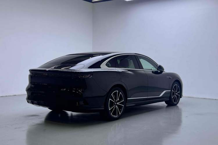 Used VOYAH PASSION 2024 PHEV Four-Wheel Drive Ultra-Long Range Flagship Model Exterior 6
