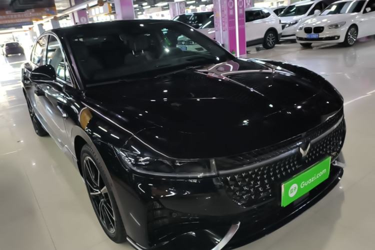 Used VOYAH PASSION 2024 PHEV Four-Wheel Drive Ultra-Long Range Flagship Model Front Right 45 Deg