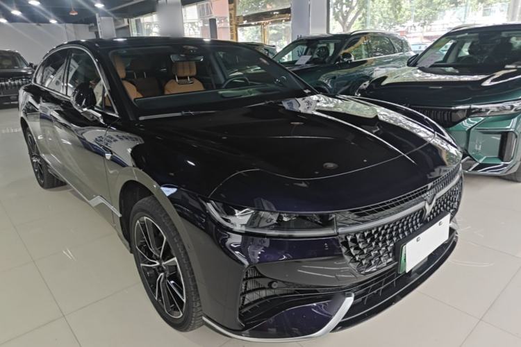 Used VOYAH PASSION 2024 PHEV Four-Wheel Drive Ultra-Long Range Flagship Model Front Right 45 Deg