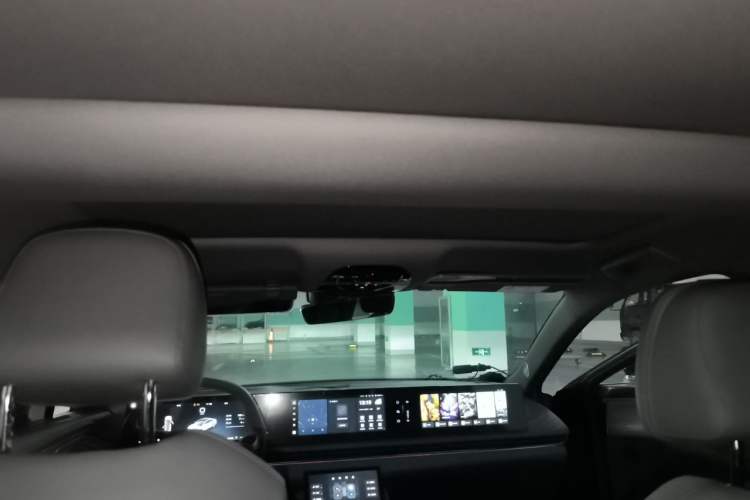 Used VOYAH PASSION 2024 PHEV Four-Wheel Drive Ultra-Long Range Executive Edition Headliner
