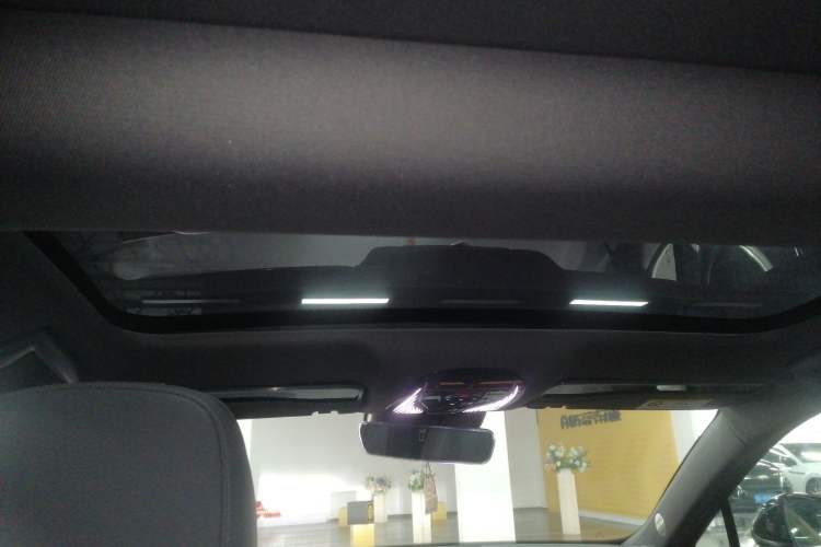 Used VOYAH PASSION 2024 PHEV Four-Wheel Drive Ultra-Long Range Flagship Model Headliner