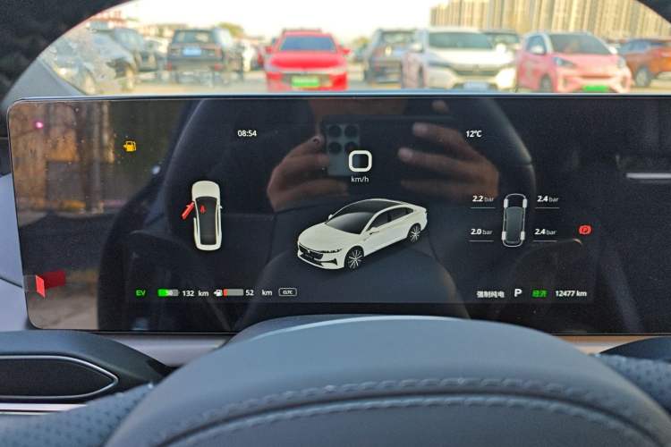 Used VOYAH PASSION 2024 PHEV Four-Wheel Drive Ultra-Long Range Executive Edition Instrument Cluster