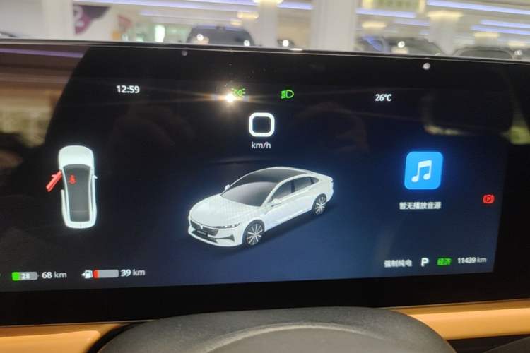 Used VOYAH PASSION 2024 PHEV Four-Wheel Drive Ultra-Long Range Flagship Model Instrument Cluster
