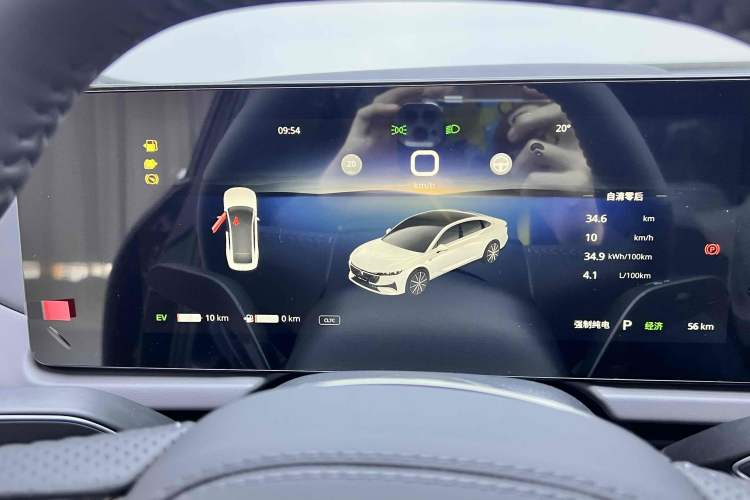 Used VOYAH PASSION 2024 PHEV Four-Wheel Drive Ultra-Long Range Flagship Model Instrument Cluster