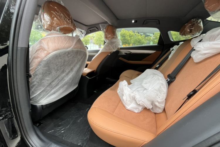Used VOYAH PASSION 2024 PHEV Four-Wheel Drive Ultra-Long Range Flagship Model Interior 4