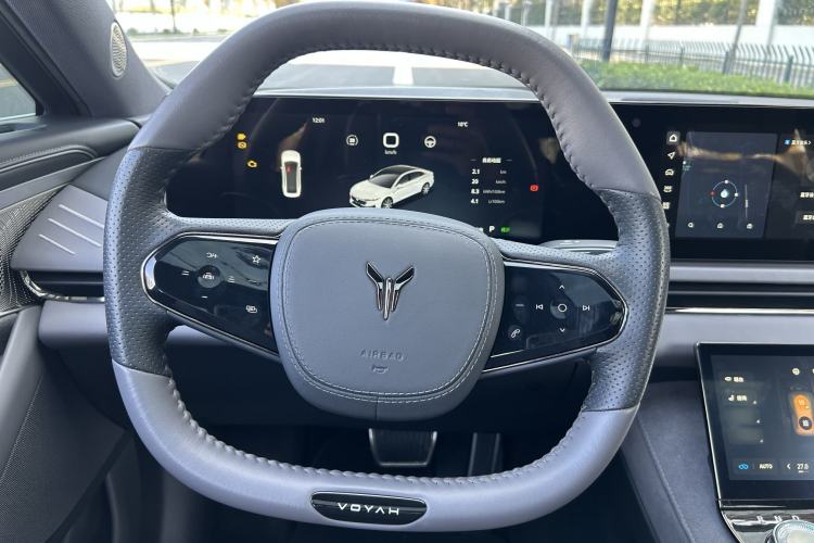 Used VOYAH PASSION 2024 PHEV Four-Wheel Drive Ultra-Long Range Flagship Model Interior 7