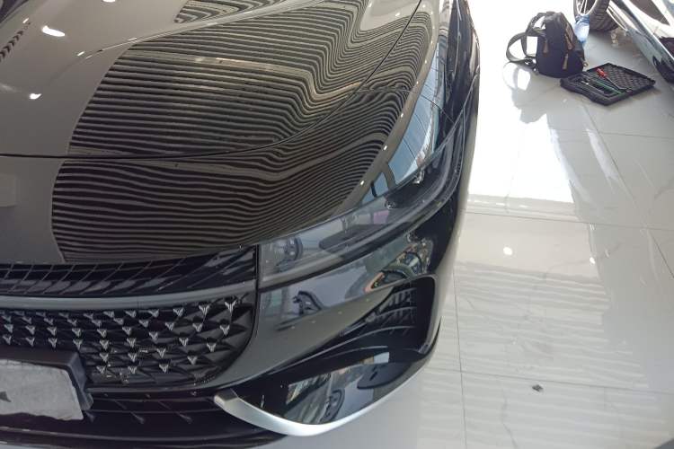 Used VOYAH PASSION 2024 PHEV Four-Wheel Drive Ultra-Long Range Flagship Model Left Front Headlight