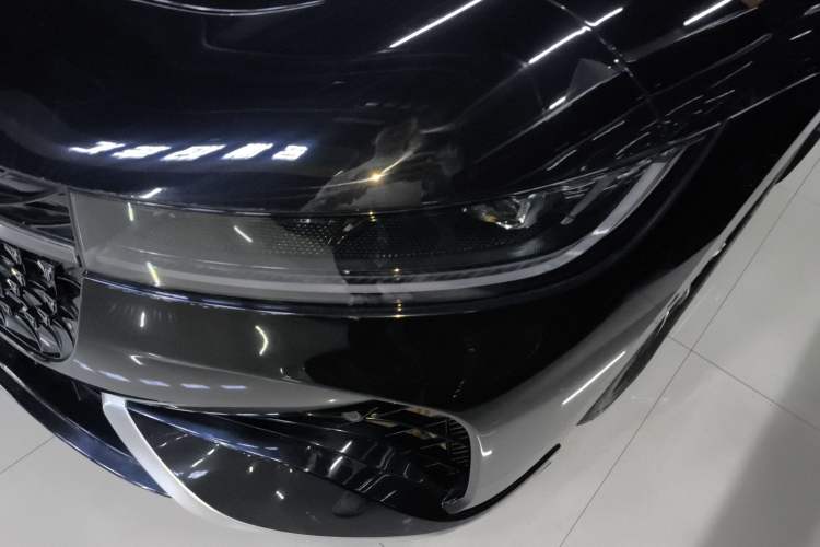 Used VOYAH PASSION 2024 PHEV Four-Wheel Drive Ultra-Long Range Executive Edition Left Front Headlight