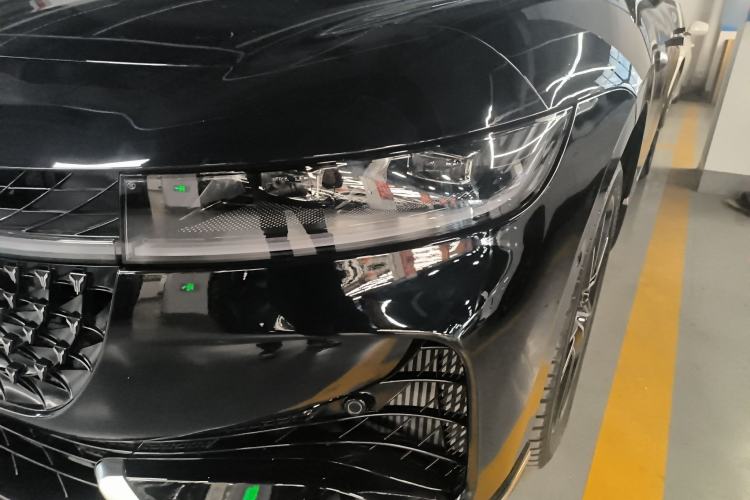 Used VOYAH PASSION 2024 PHEV Four-Wheel Drive Ultra-Long Range Flagship Model Left Front Headlight