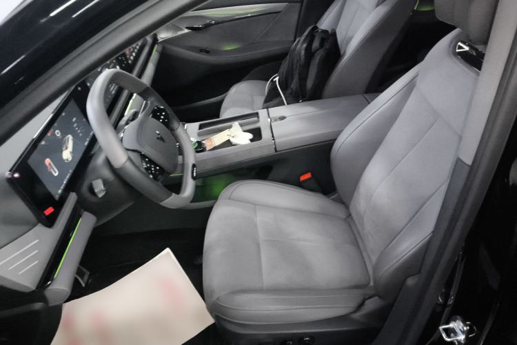 Used VOYAH PASSION 2024 PHEV Four-Wheel Drive Ultra-Long Range Executive Edition Left Front Seat