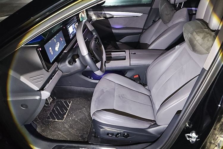 Used VOYAH PASSION 2024 PHEV Four-Wheel Drive Ultra-Long Range Flagship Model Left Front Seat